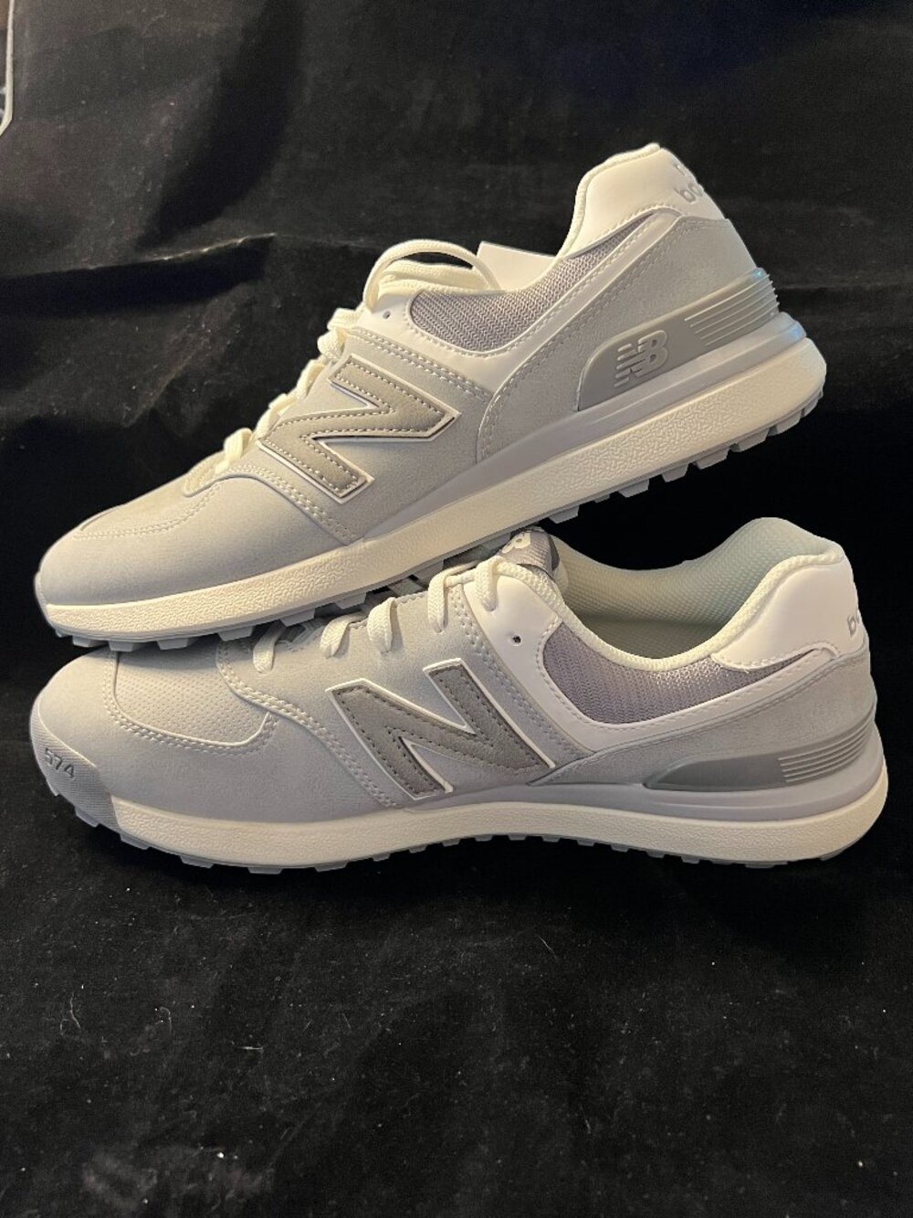 New Balance 574 Greens V2 NWT W 9.5